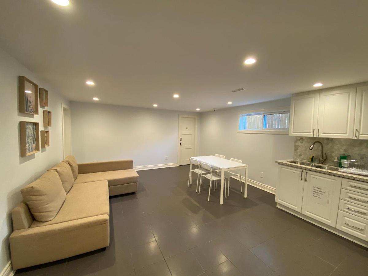 Yonge And Finch Subway !S Spacious And Modern Private Bd With Shared Bathroom Toronto Buitenkant foto