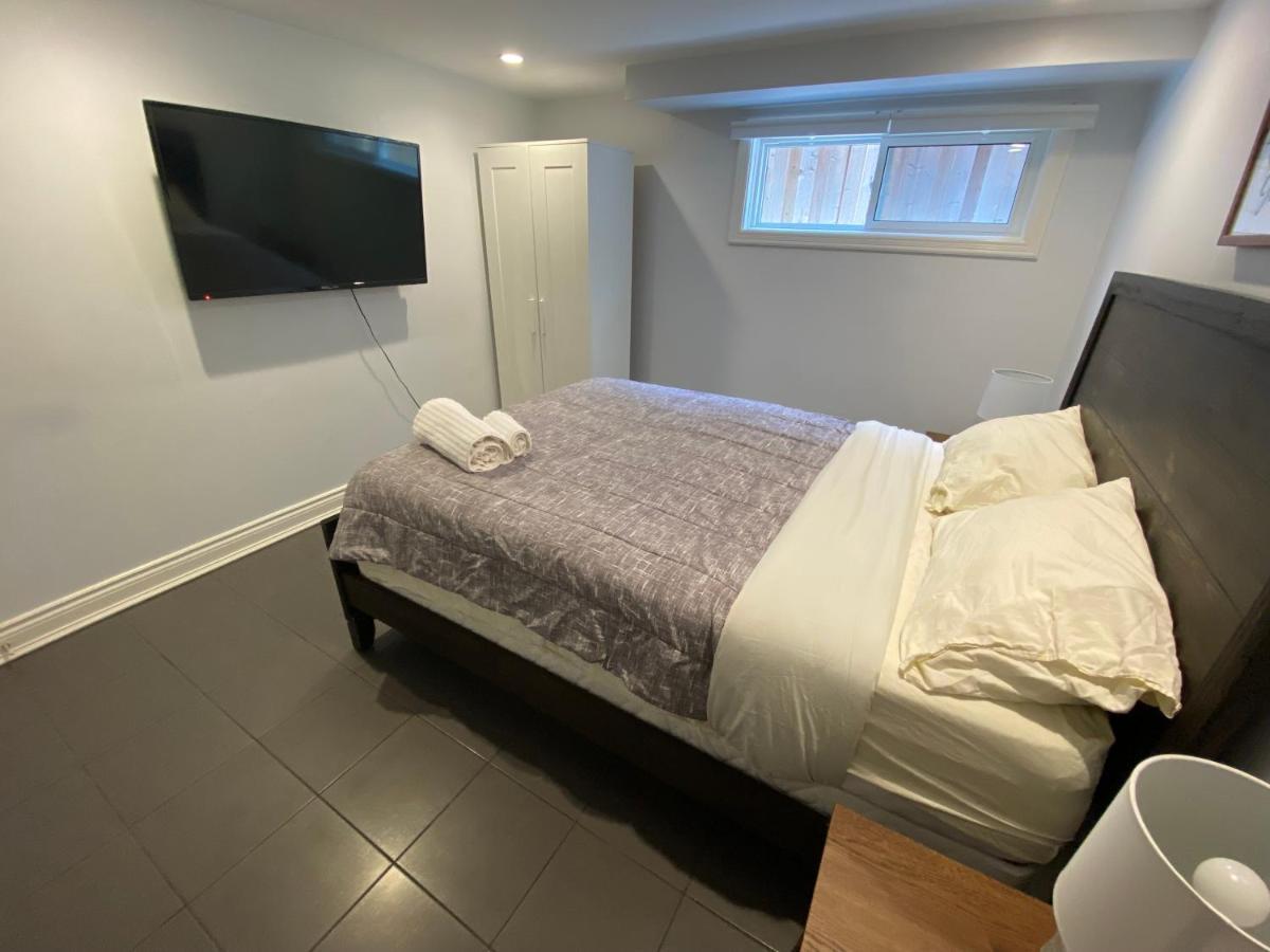Yonge And Finch Subway !S Spacious And Modern Private Bd With Shared Bathroom Toronto Buitenkant foto