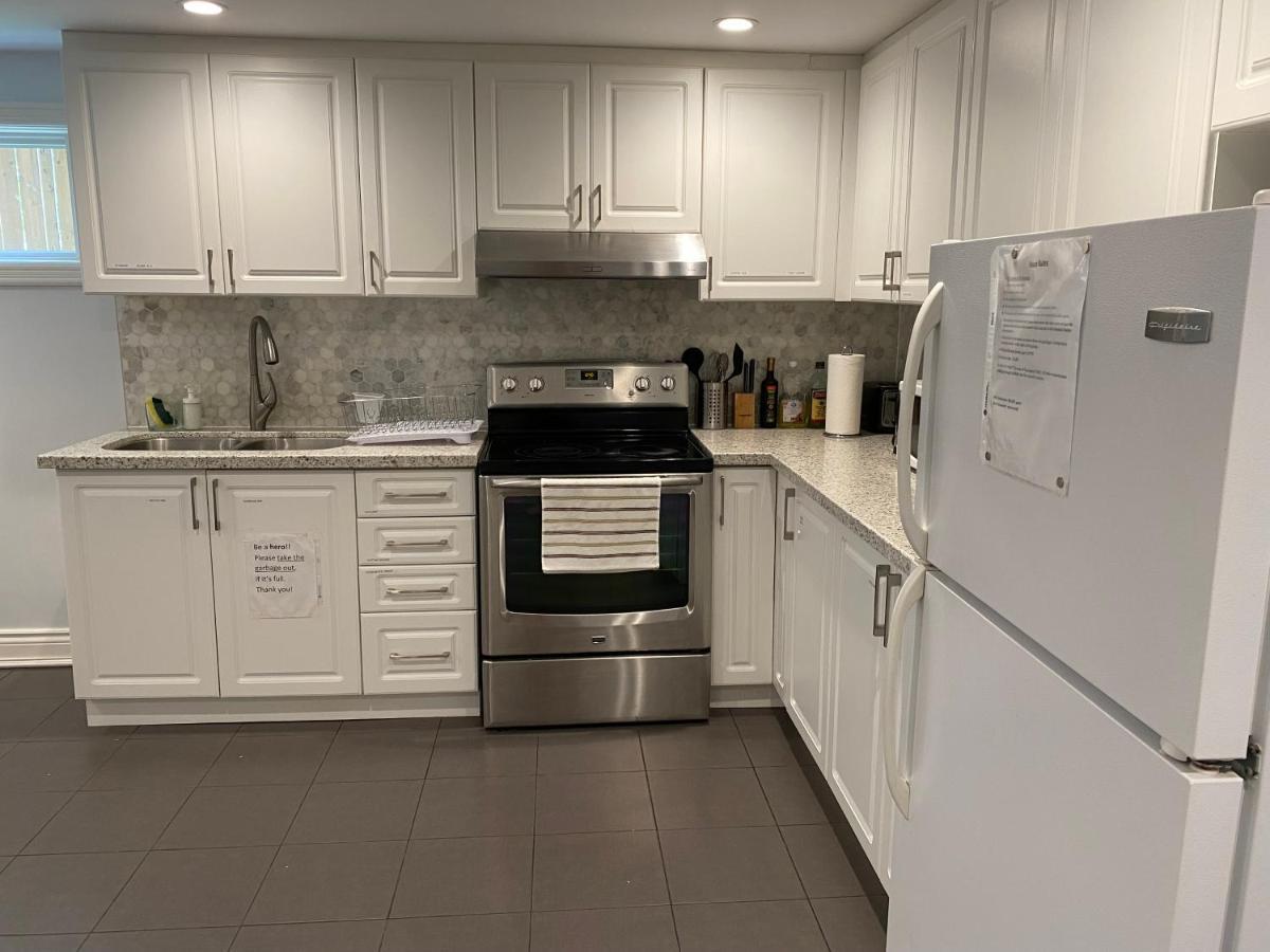 Yonge And Finch Subway !S Spacious And Modern Private Bd With Shared Bathroom Toronto Buitenkant foto